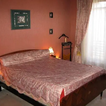 Two-bedroom Montmartre